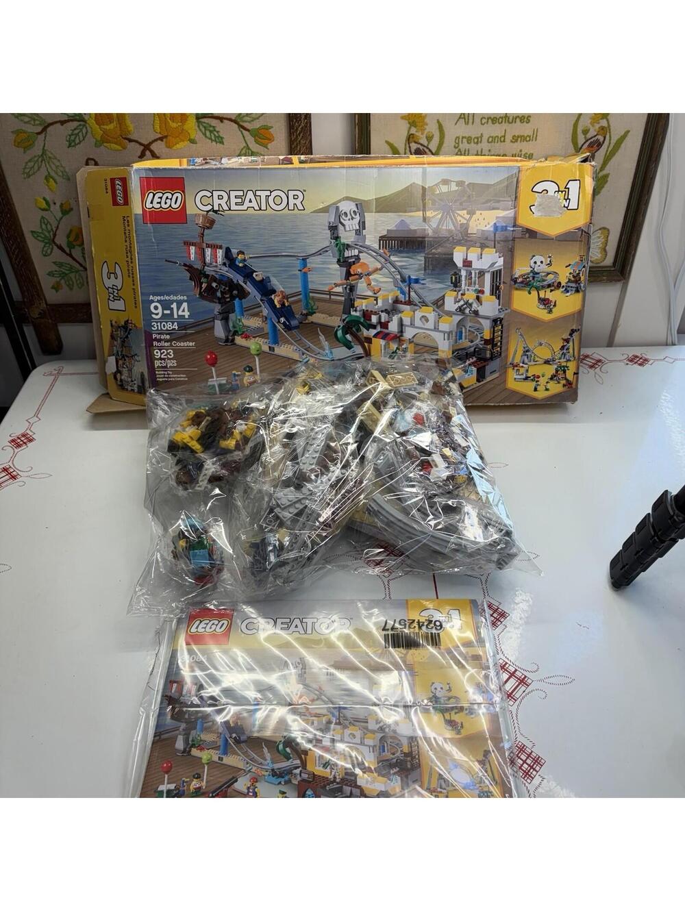lego creator 3in1 pirate roller coaster 31084: For Parts And Pieces